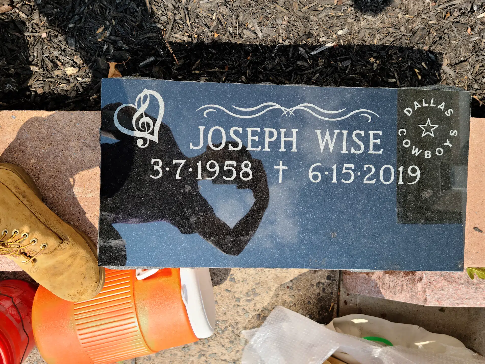 Grave marker hand-carved by NJ Grave Markers in New Jersey NJ — image 6